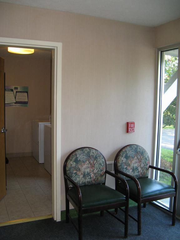 Handys Extended Stay Suites كولشستر المظهر الخارجي الصورة