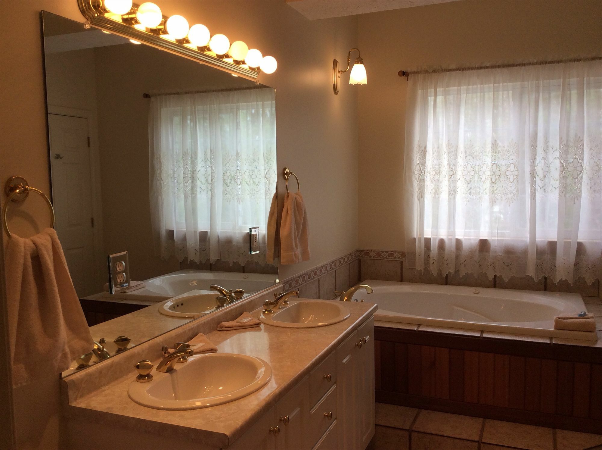 Handys Extended Stay Suites كولشستر المظهر الخارجي الصورة