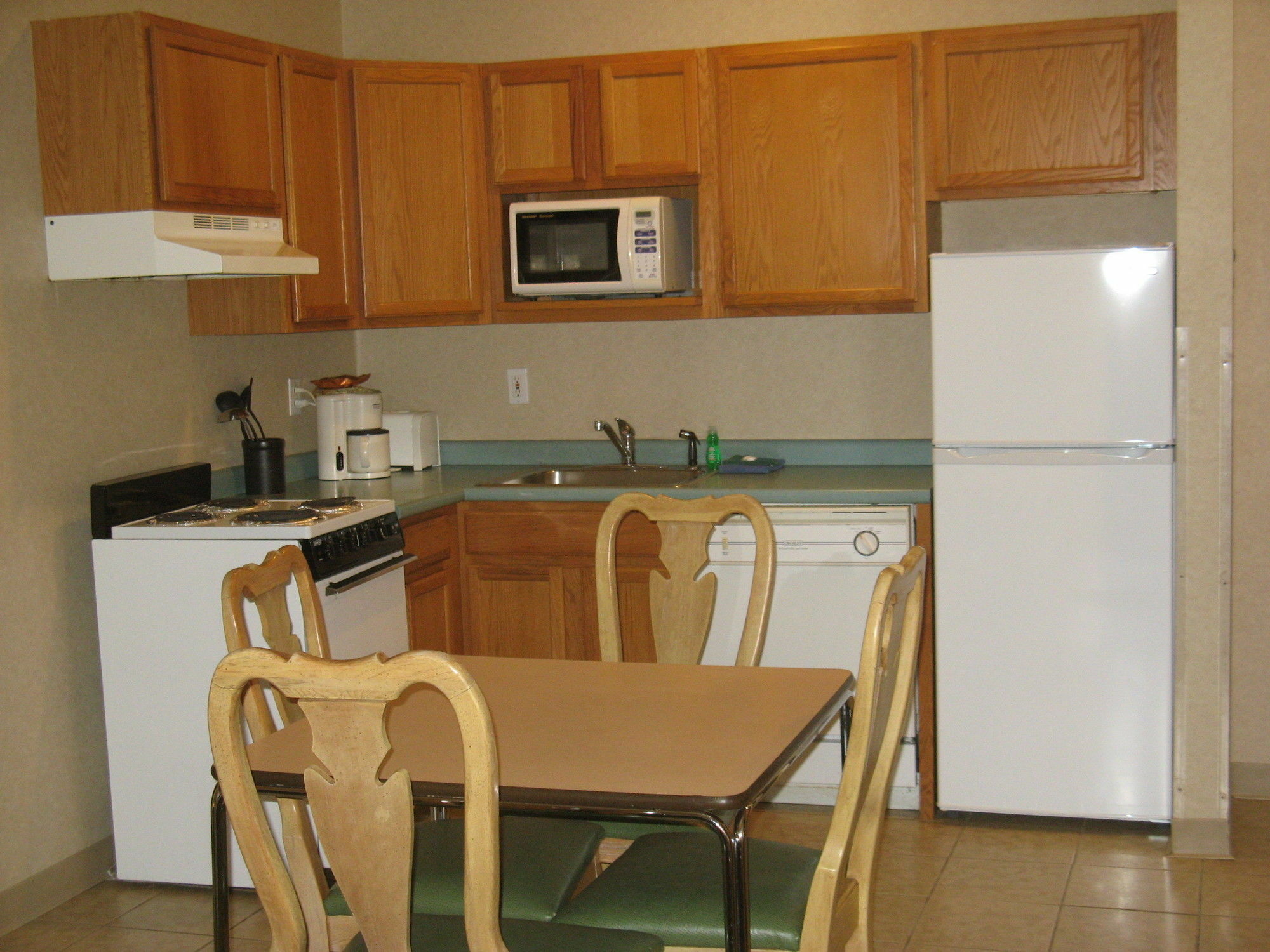 Handys Extended Stay Suites كولشستر المظهر الخارجي الصورة